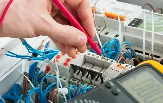 Professional electrician in Perivale
